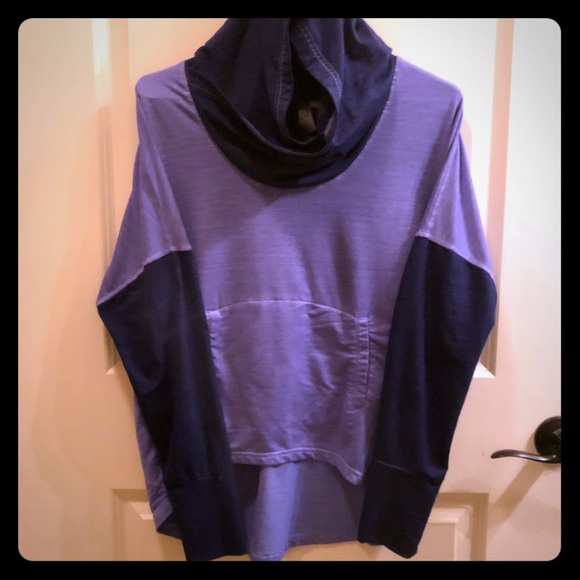 Tops - Hooded Sports top